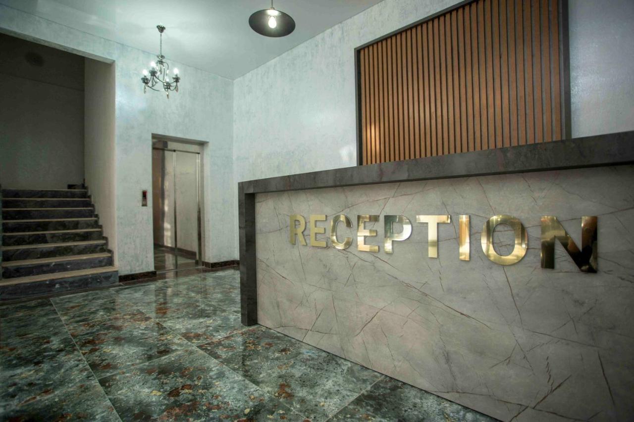 Hotel Lord Batoumi Extérieur photo
