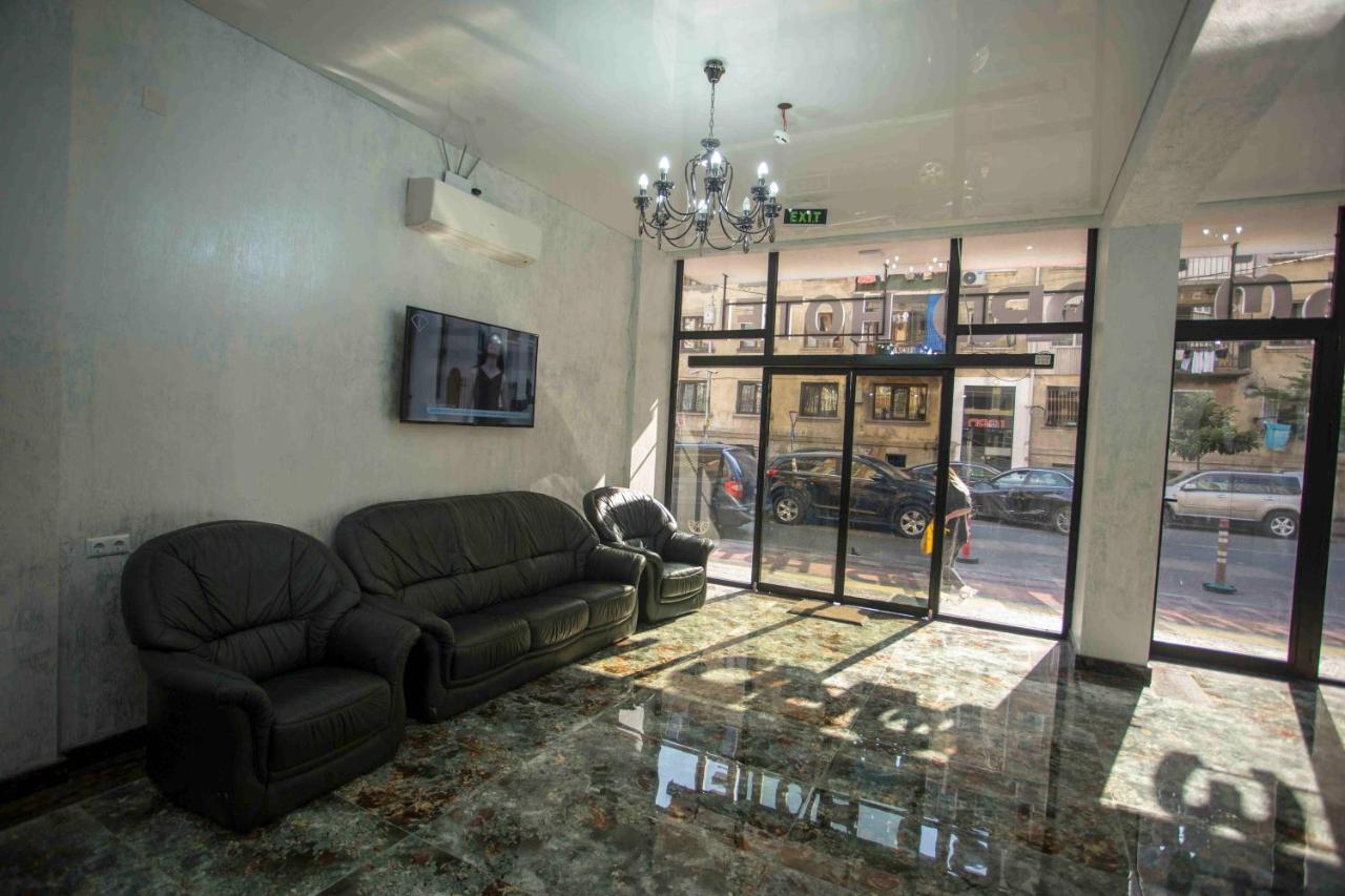 Hotel Lord Batoumi Extérieur photo