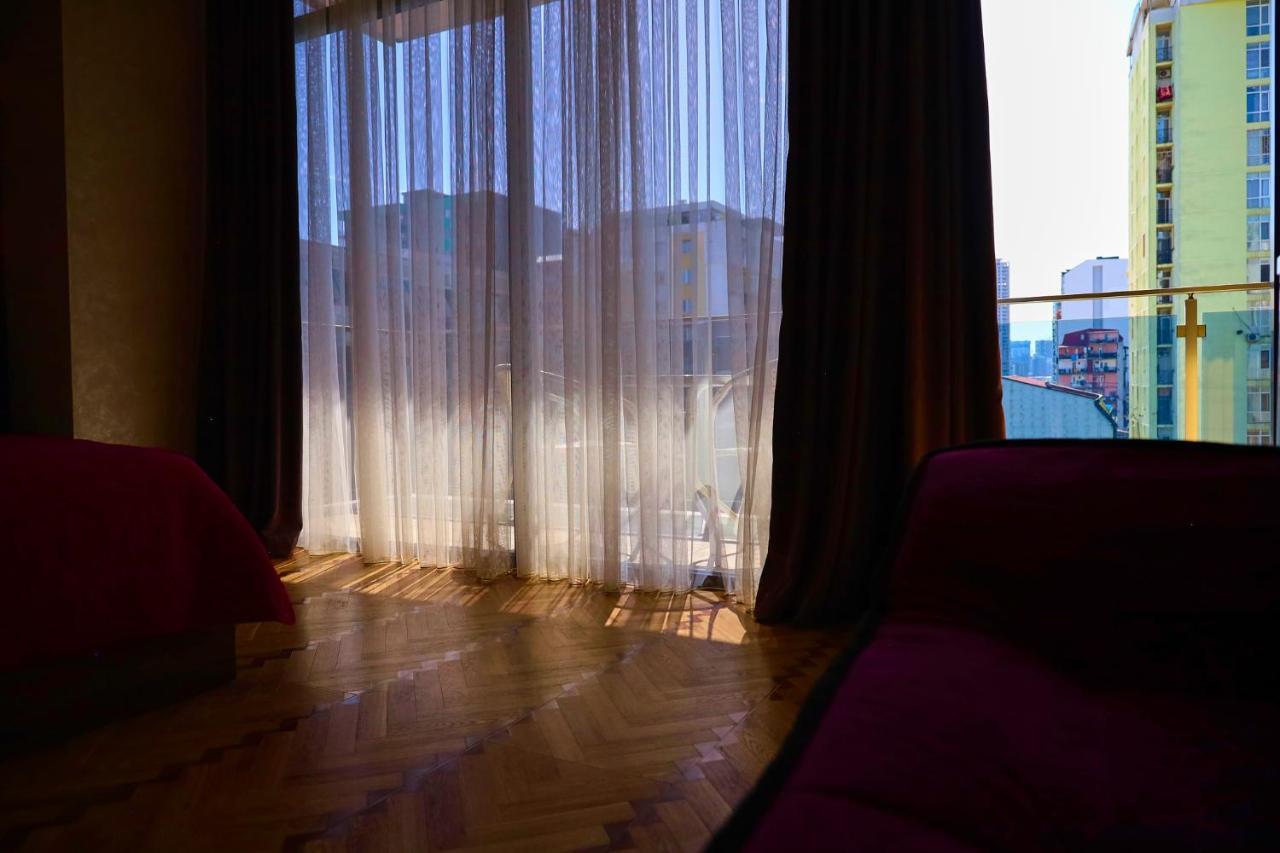 Hotel Lord Batoumi Extérieur photo