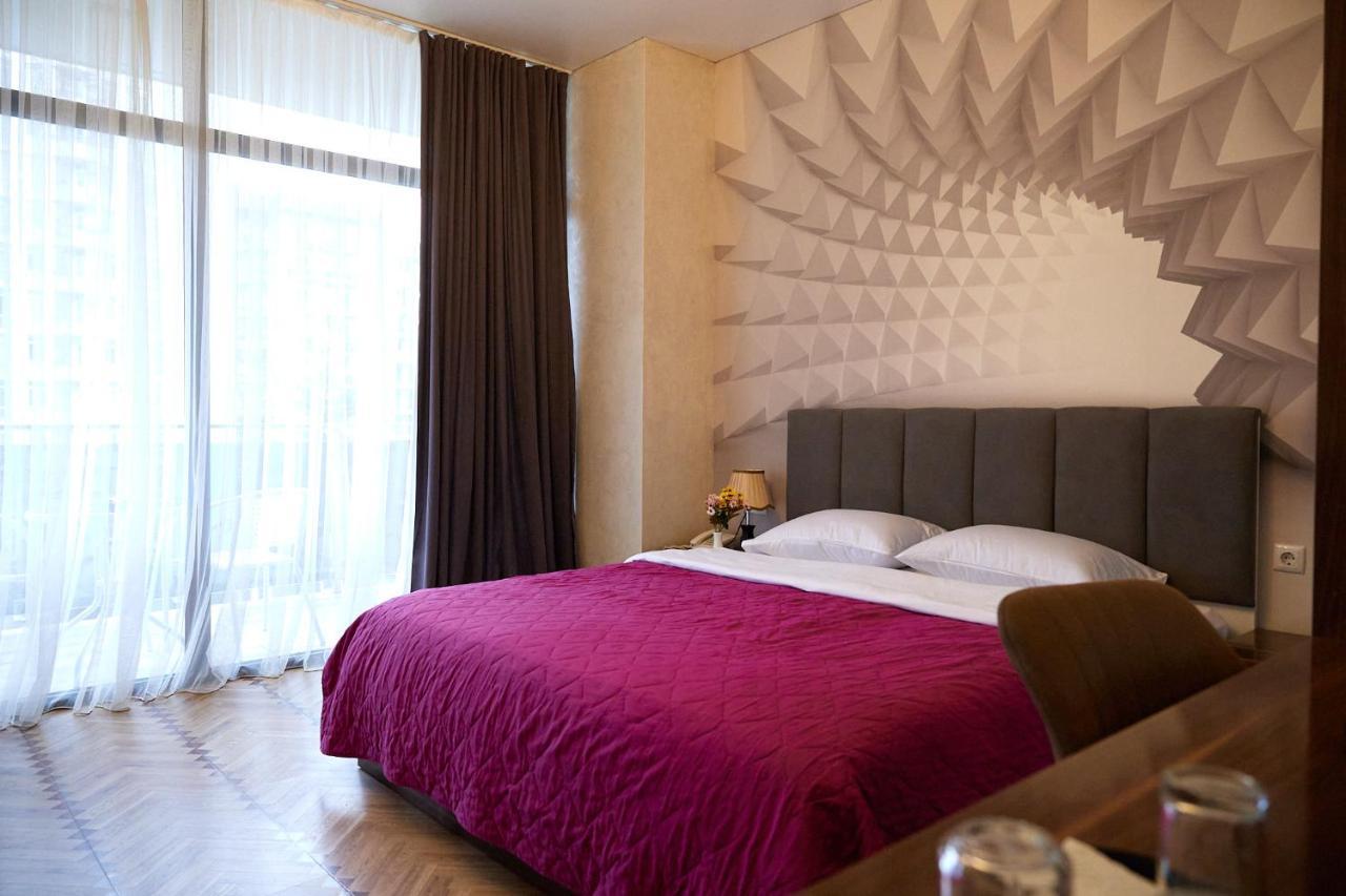 Hotel Lord Batoumi Extérieur photo