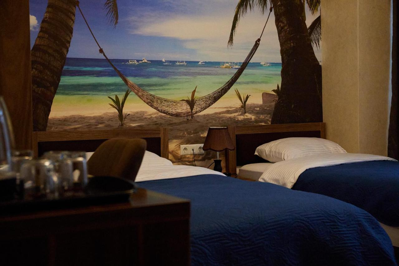 Hotel Lord Batoumi Extérieur photo