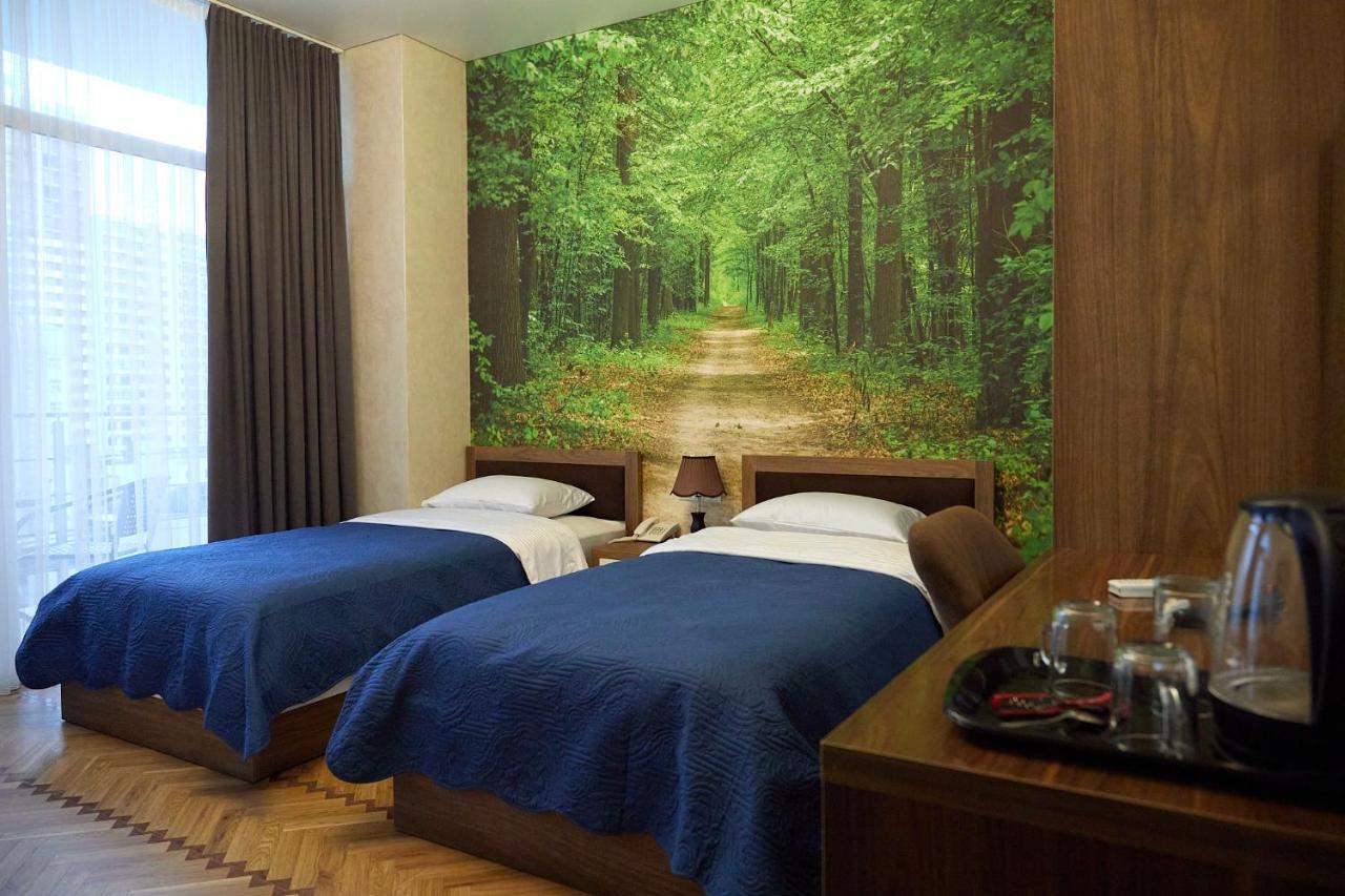 Hotel Lord Batoumi Extérieur photo