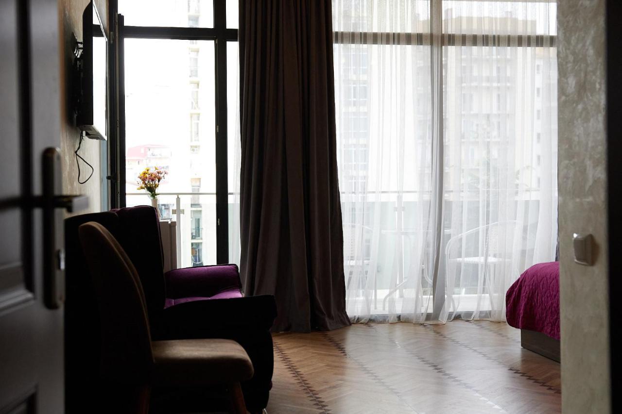 Hotel Lord Batoumi Extérieur photo