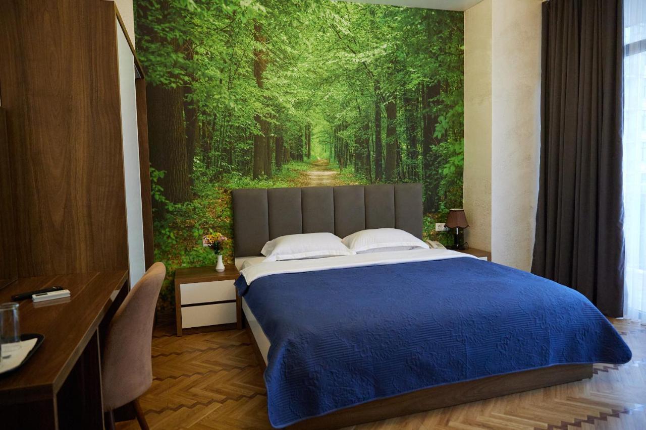 Hotel Lord Batoumi Extérieur photo