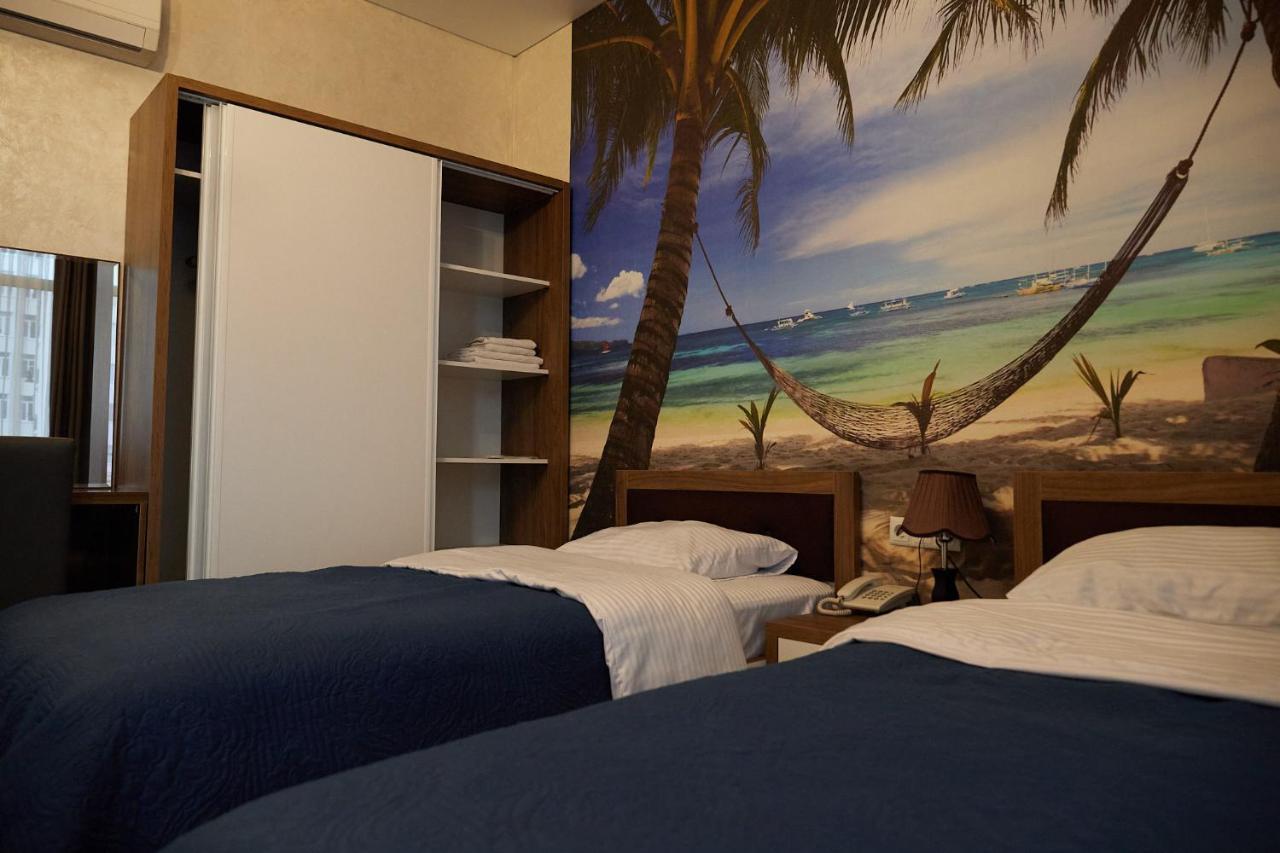 Hotel Lord Batoumi Extérieur photo