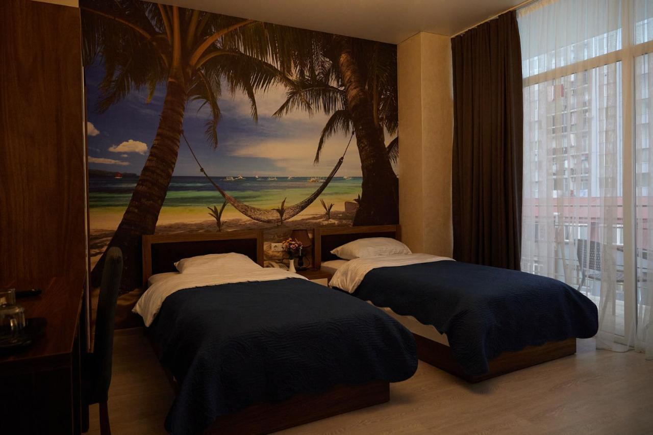 Hotel Lord Batoumi Extérieur photo