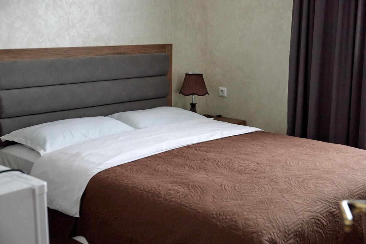Hotel Lord Batoumi Extérieur photo